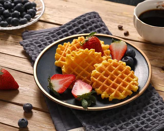 Breakfast Strawberry Waffles Waffles  - averysty / Pixabay