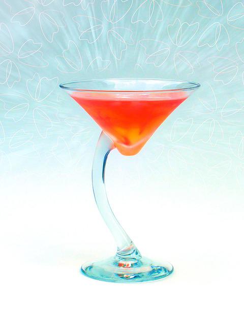 Martini Glass Cocktail Drink  - PublicDomainPictures / Pixabay