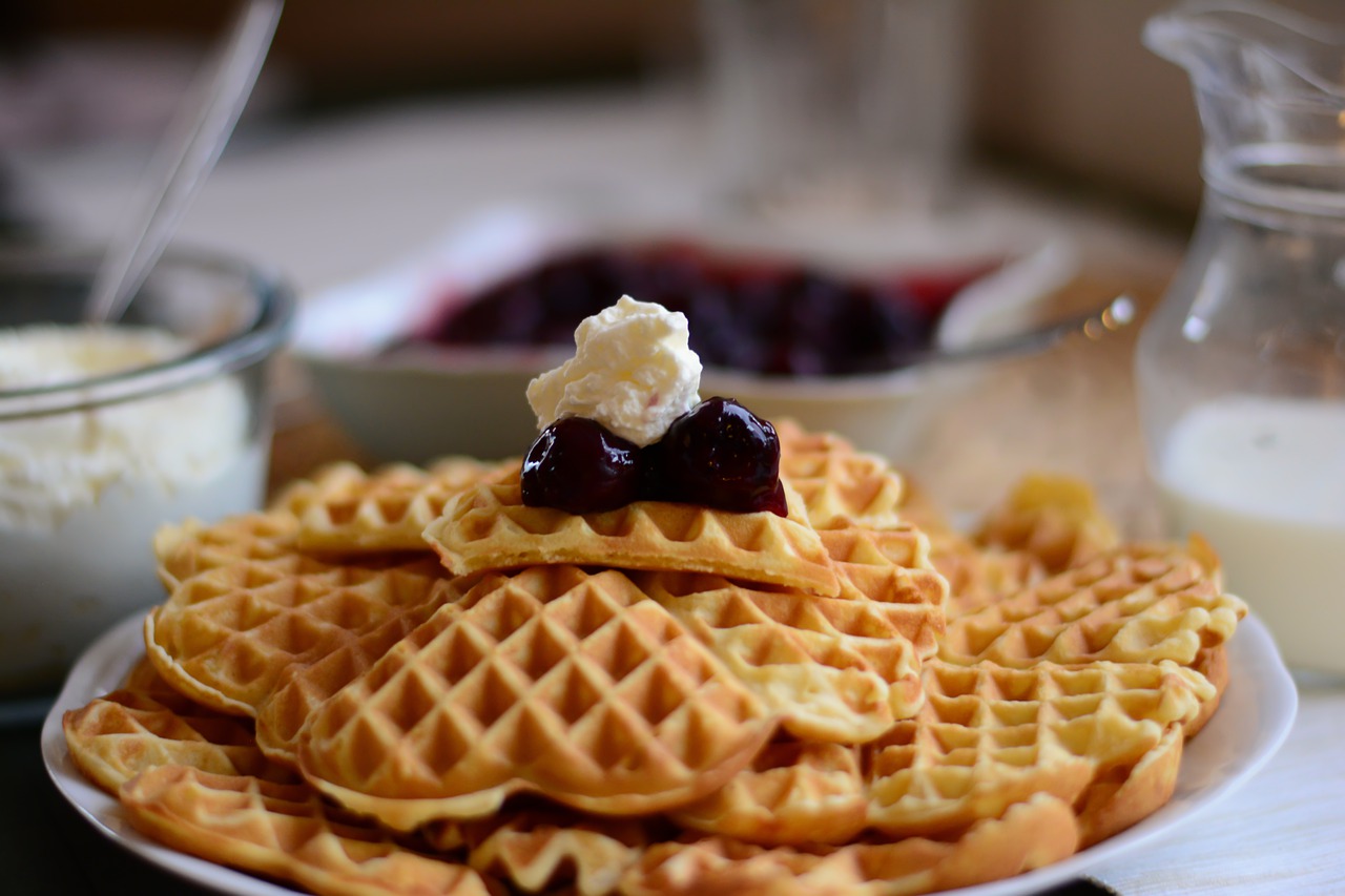 Waffles Dessert Food Breakfast  - congerdesign / Pixabay