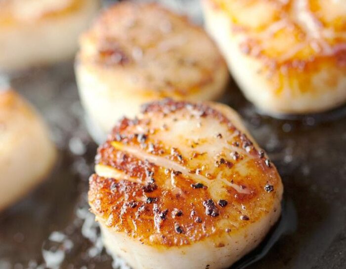 Baked Scallops Aux Herbes